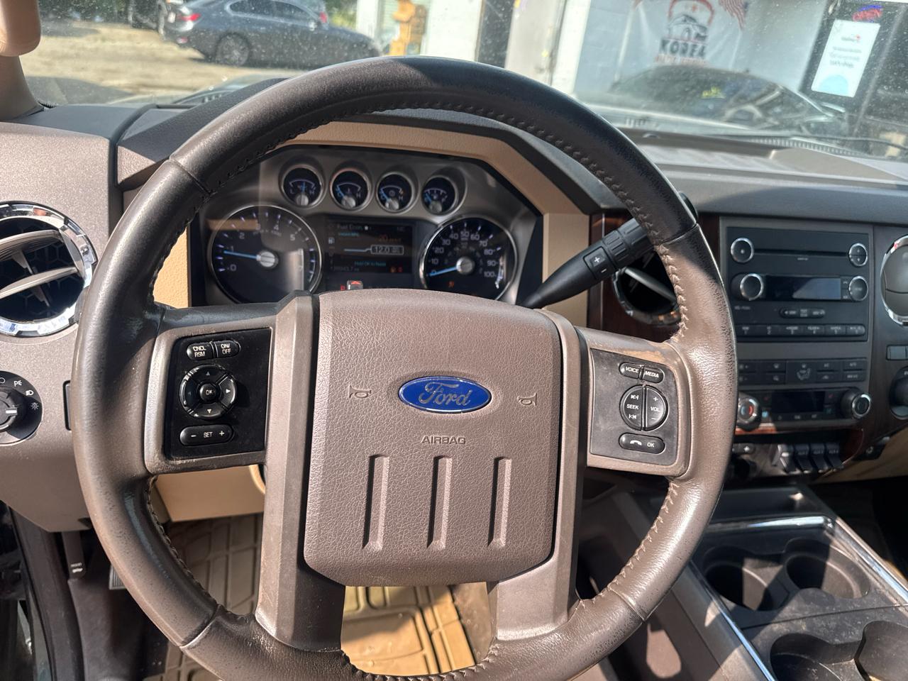 Ford F-250 SD XL SuperCab 4WD 2011