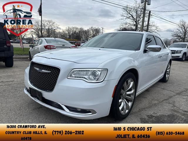 White 2018 Chrysler 300 Limited RWD Sedan Rear-Wheel Drive Automatic