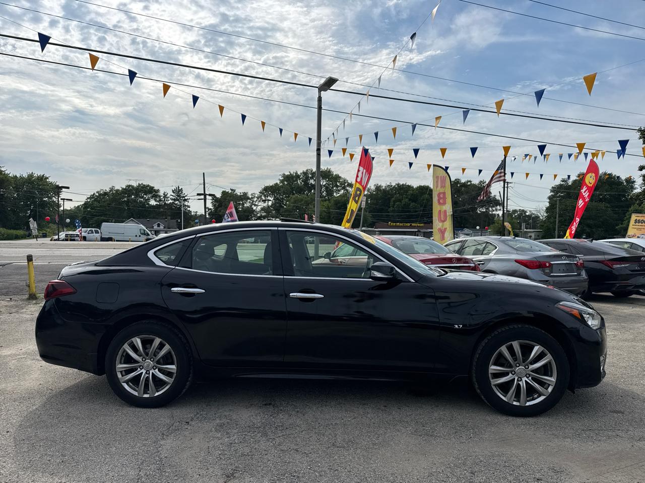 Infiniti Q70 3.7 AWD 2015