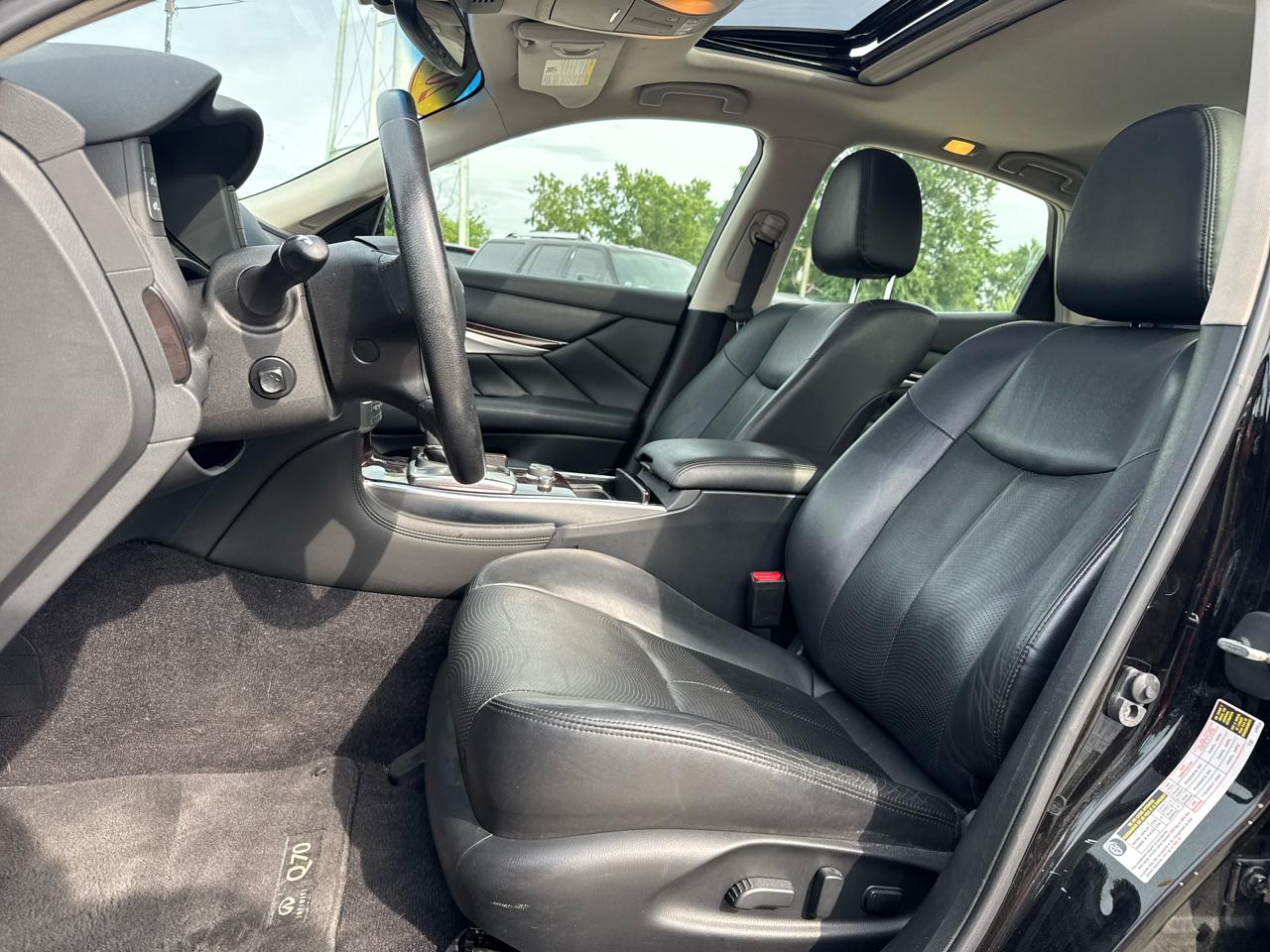 Infiniti Q70 3.7 AWD 2015