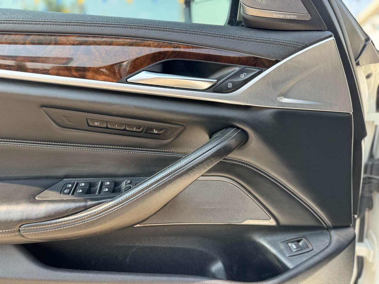 BMW 5-Series M550i xDrive 2018
