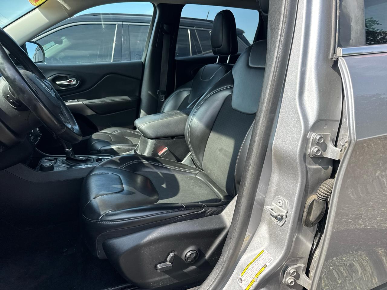 Jeep Cherokee Latitude Plus 4WD 2019