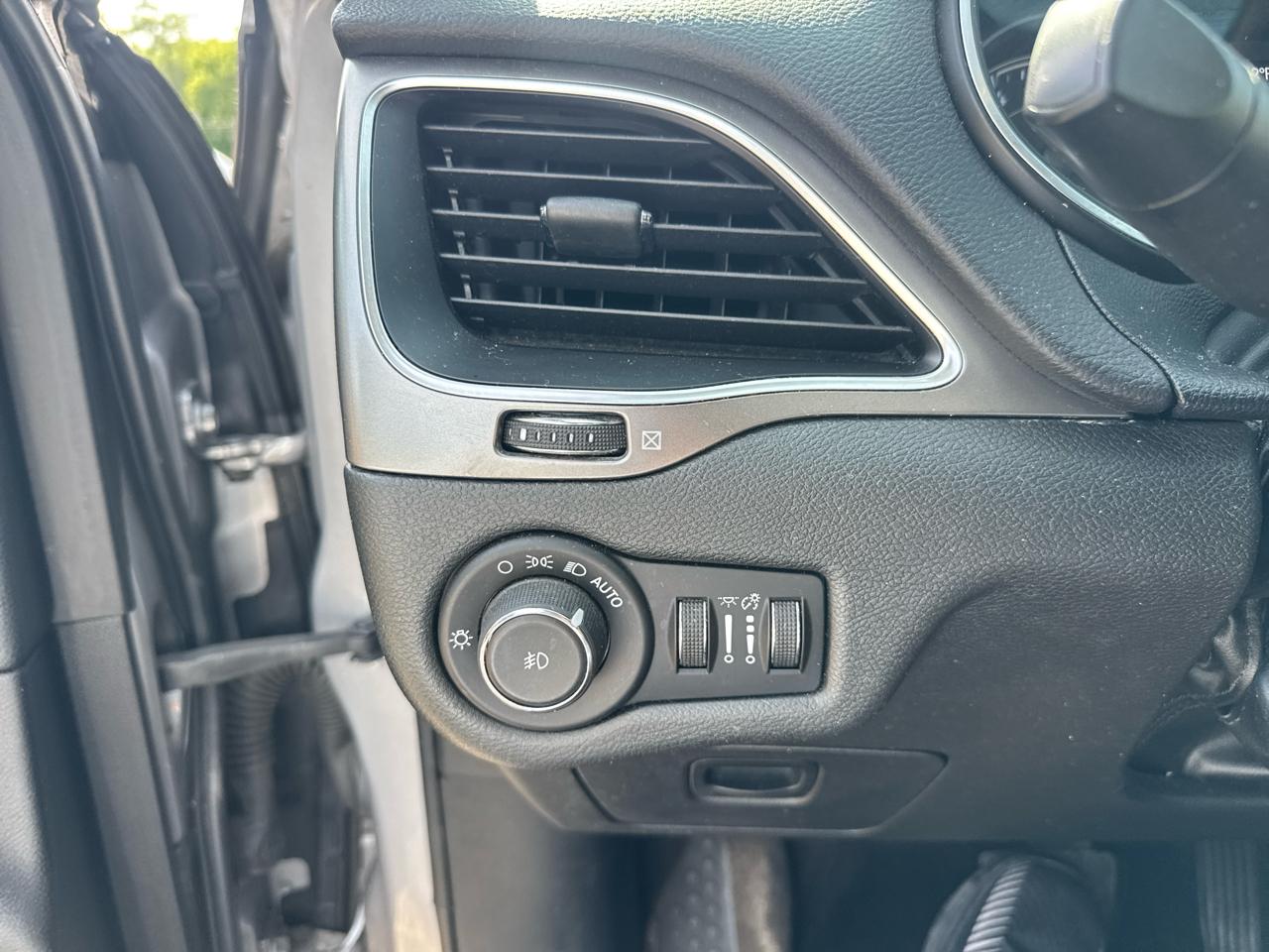 Jeep Cherokee Latitude Plus 4WD 2019