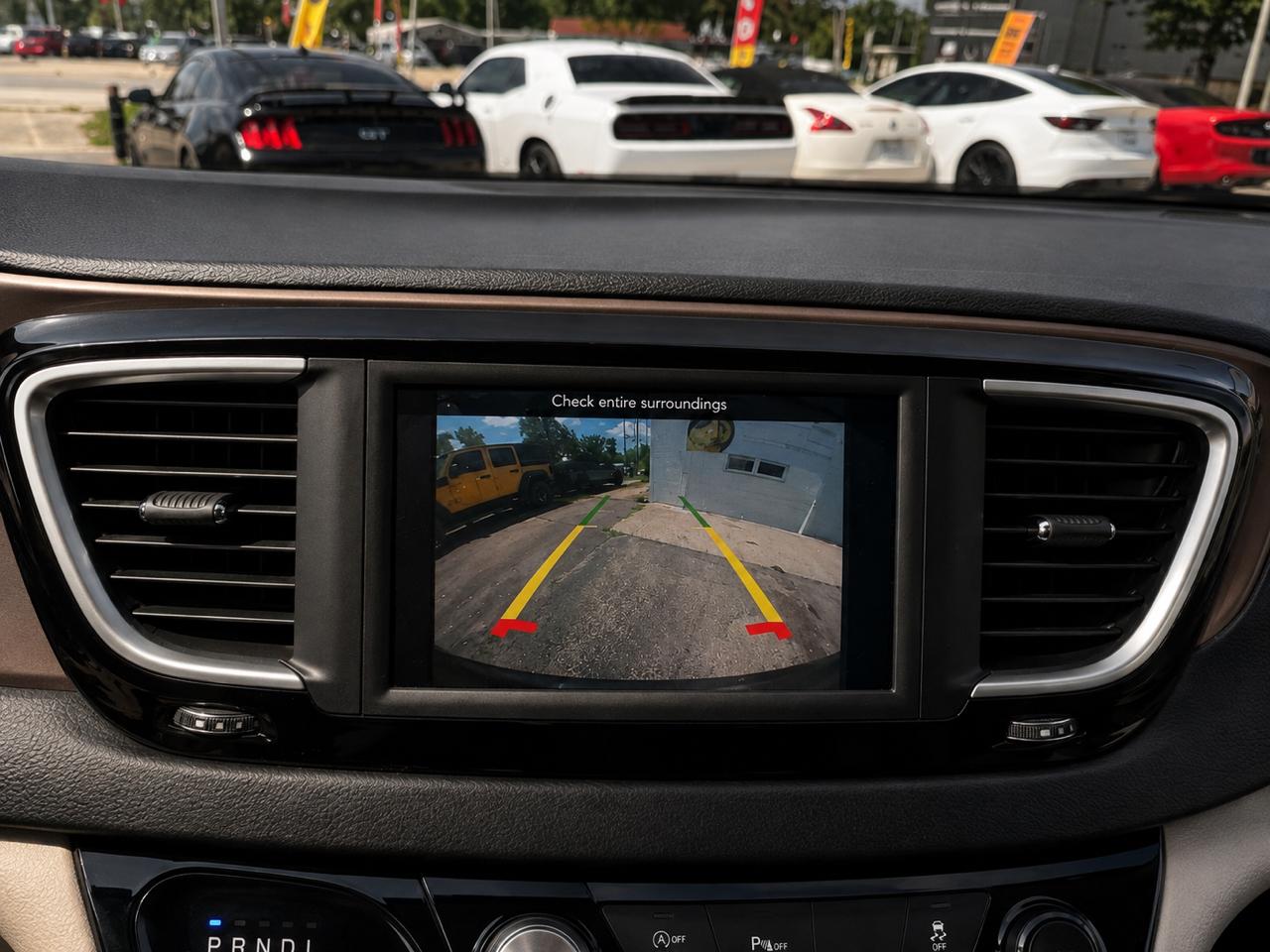 Chrysler Pacifica  2018