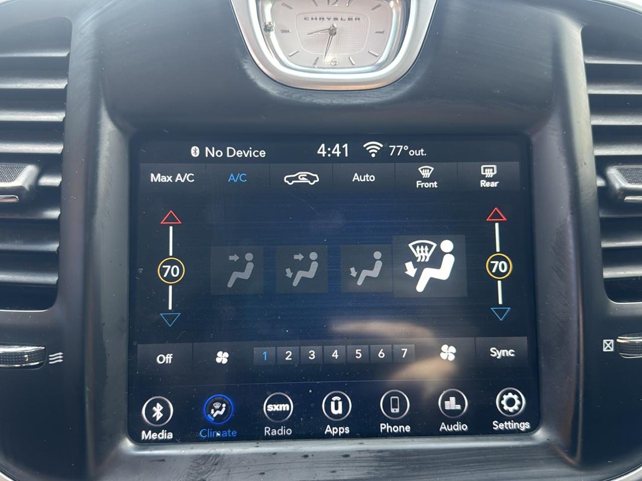 Chrysler 300  2018