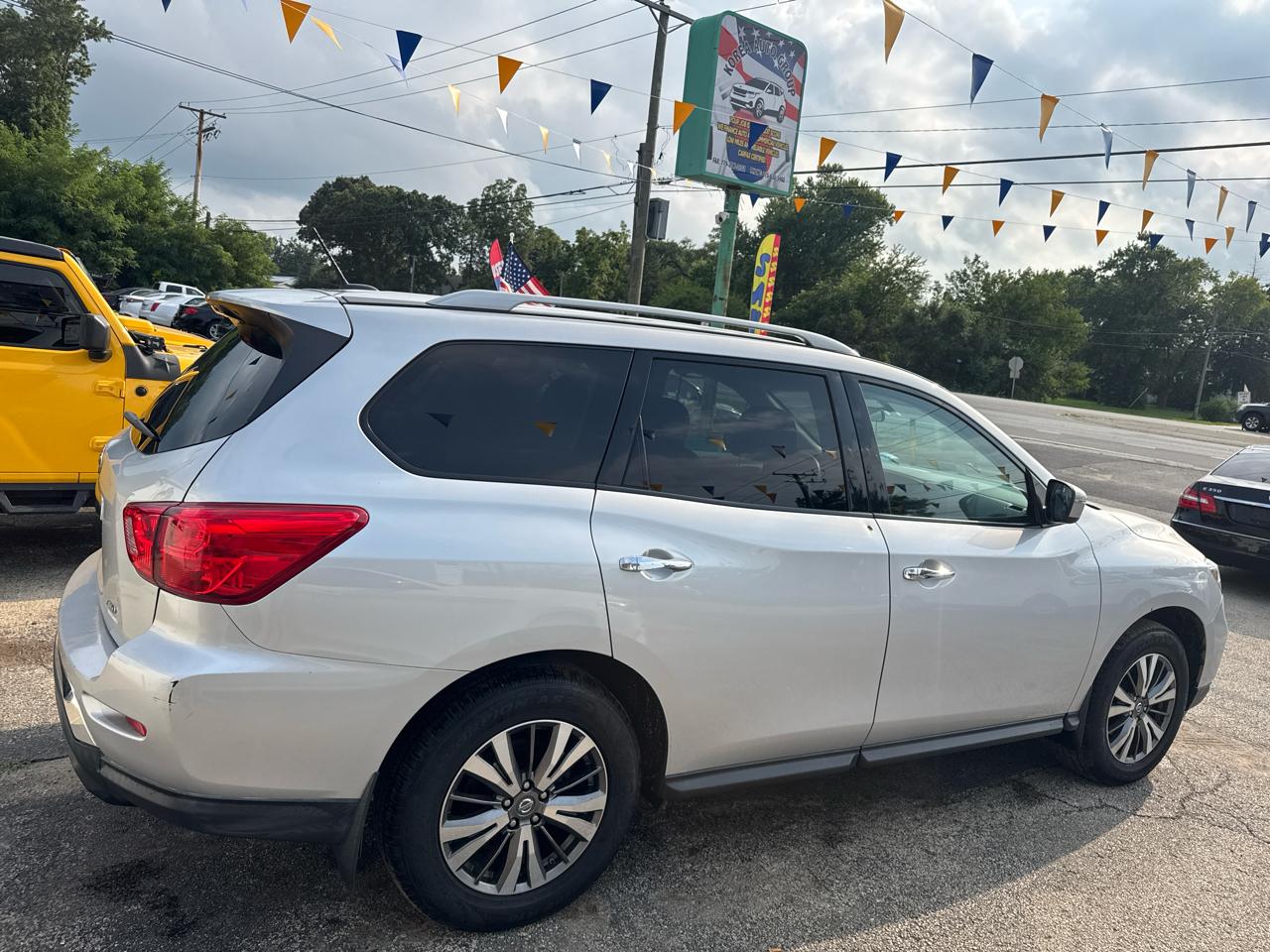 Nissan Pathfinder  2018