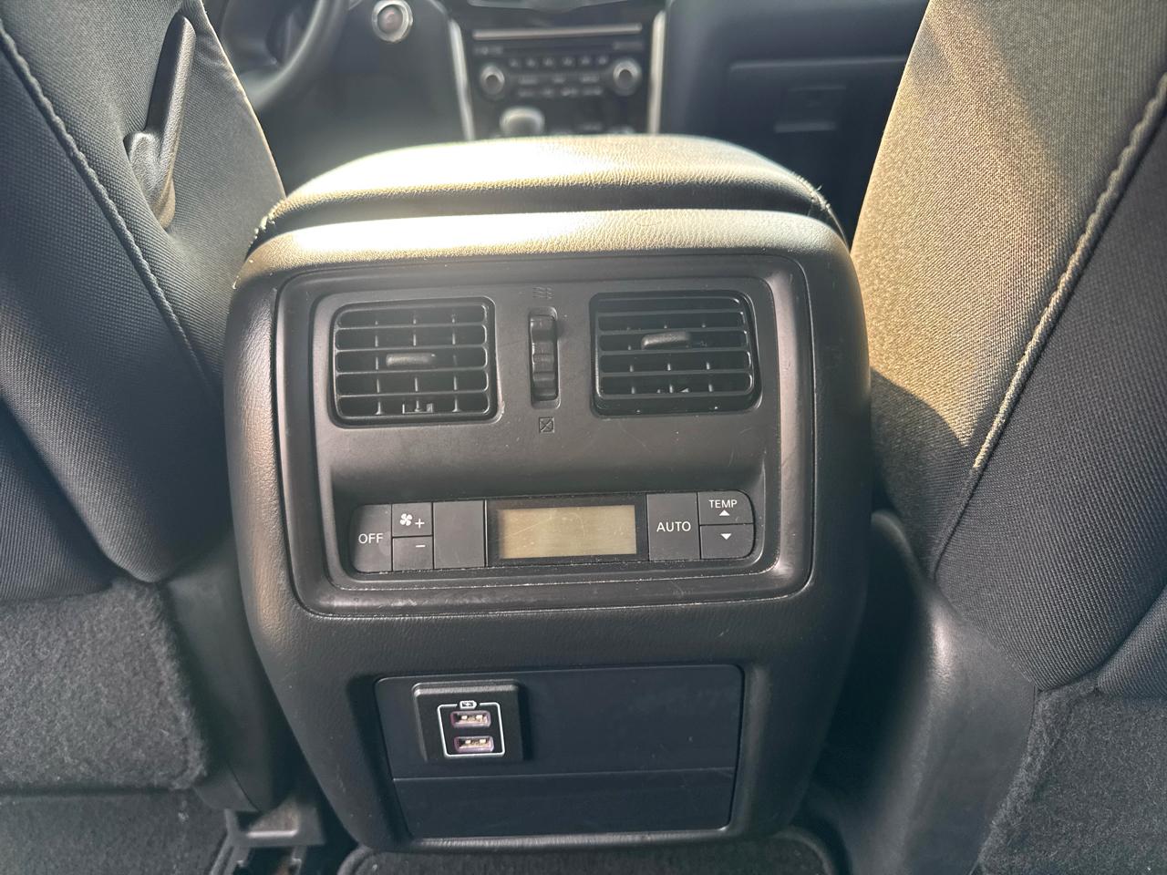 Nissan Pathfinder  2018