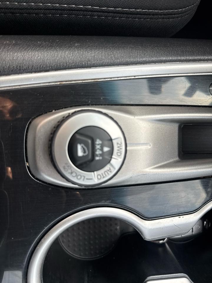 Nissan Pathfinder  2018