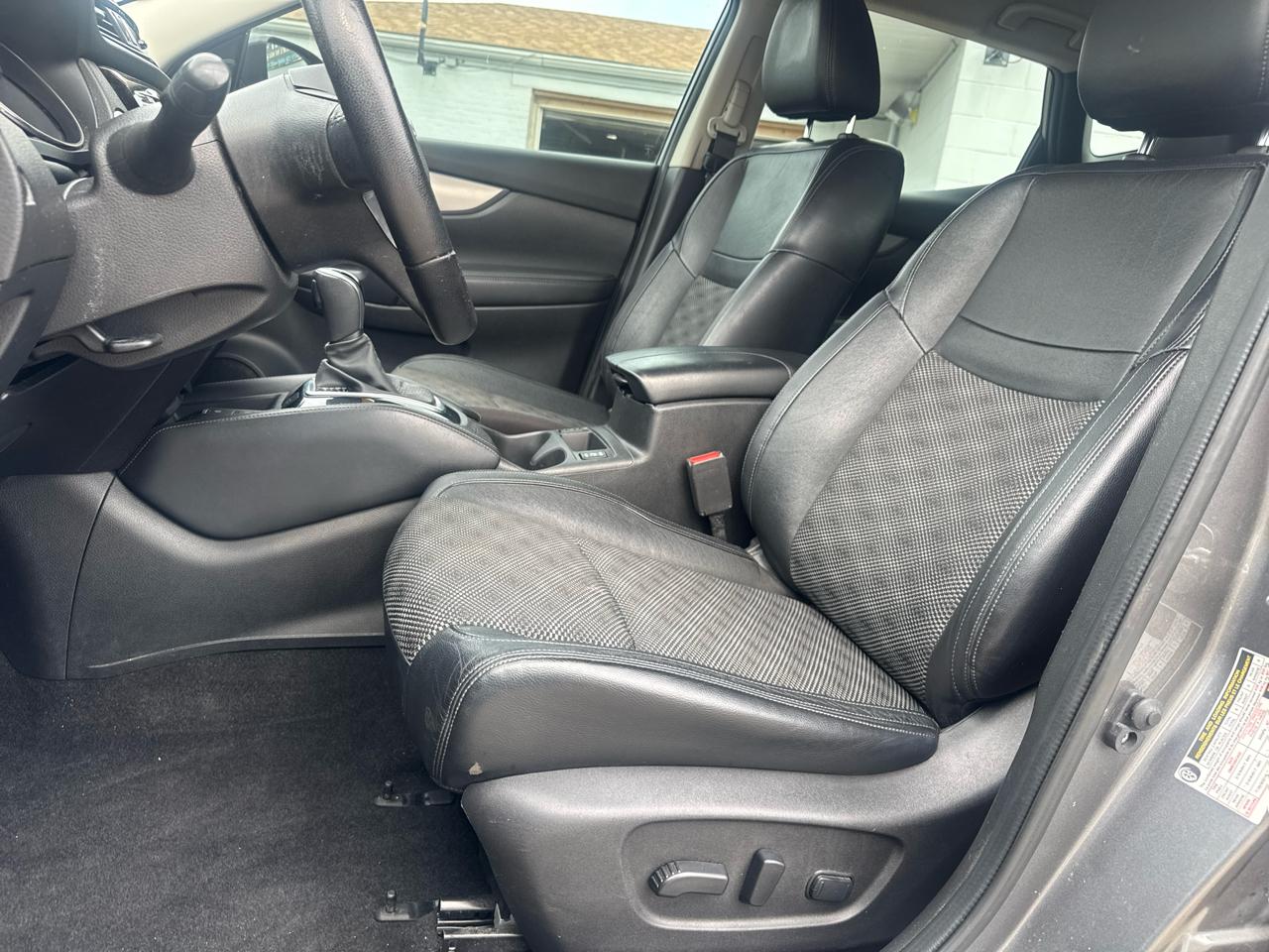 Nissan Rogue Sport  2020