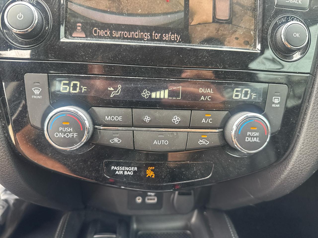Nissan Rogue Sport  2020