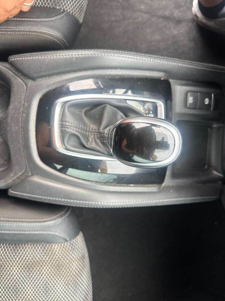 Nissan Rogue Sport  2020