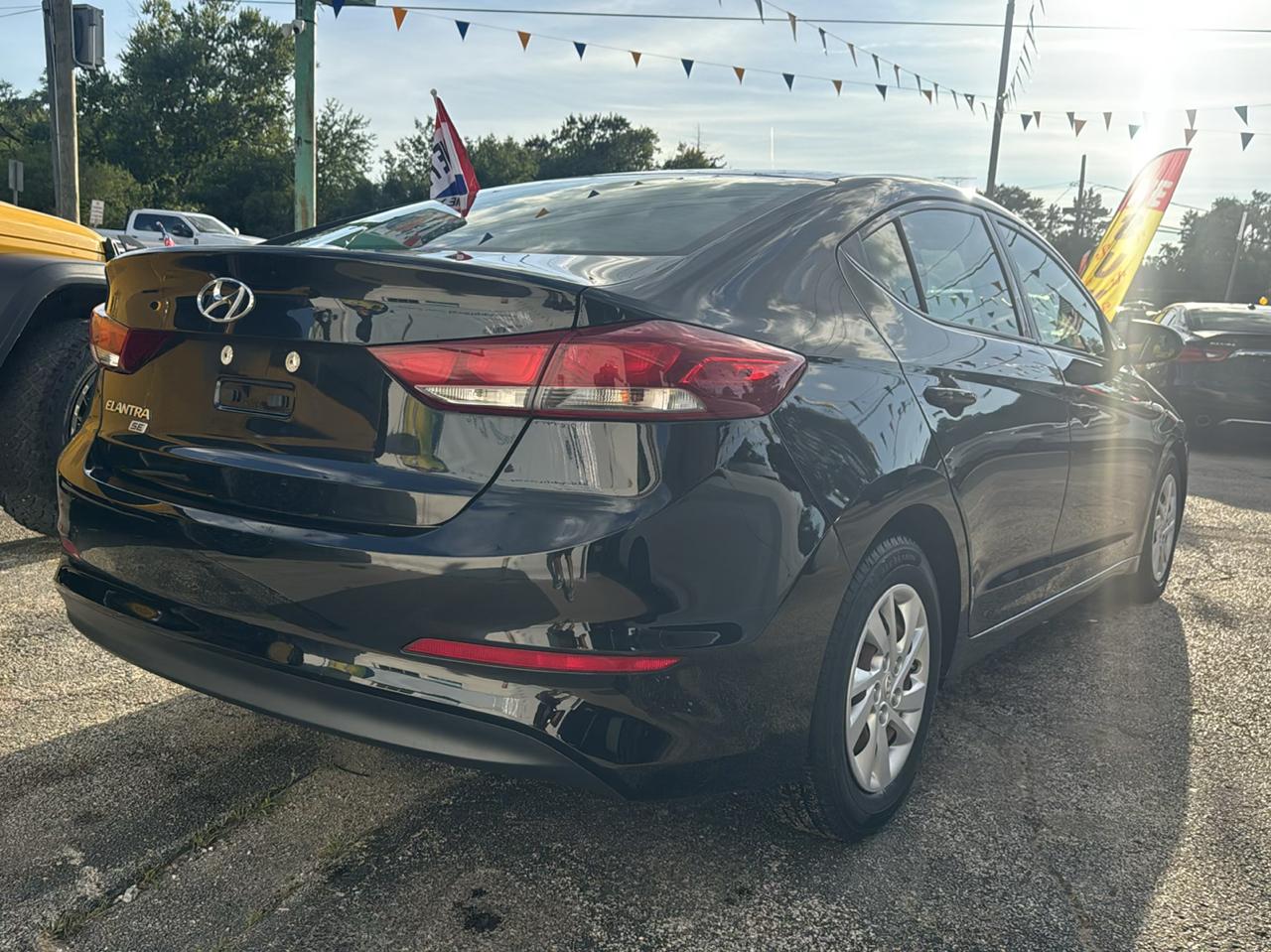 Hyundai Elantra  2018