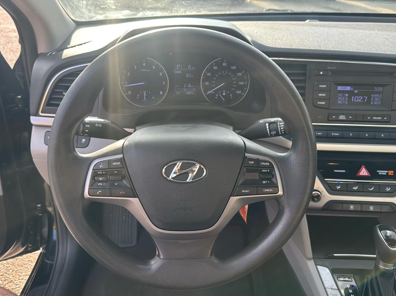 Hyundai Elantra  2018