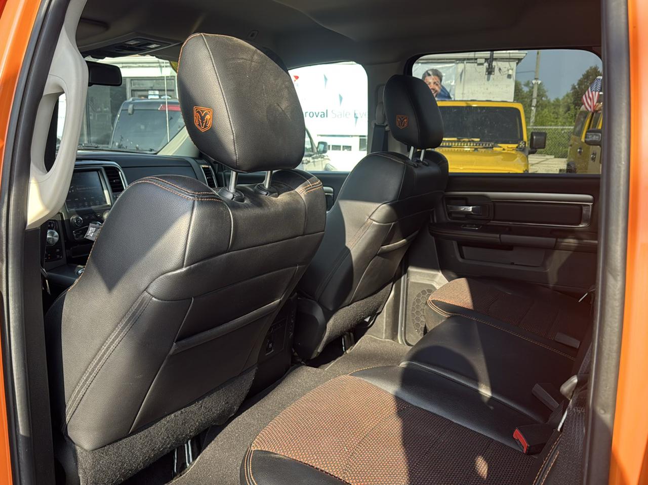 RAM 1500 Big Horn/Lone Star 4x4 Crew Cab 6'4" Box 2017
