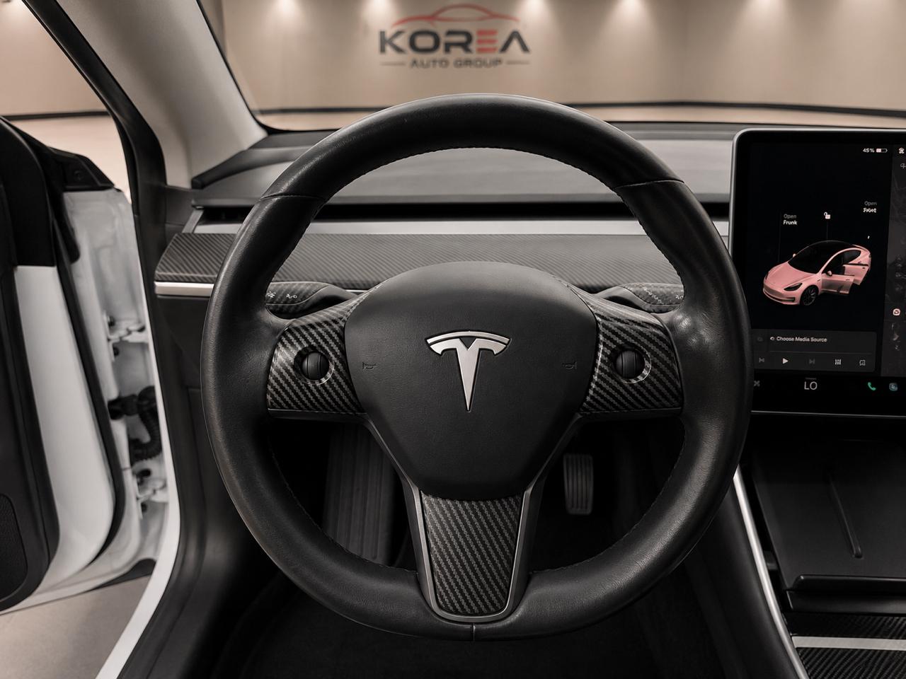 Tesla Model 3  2018
