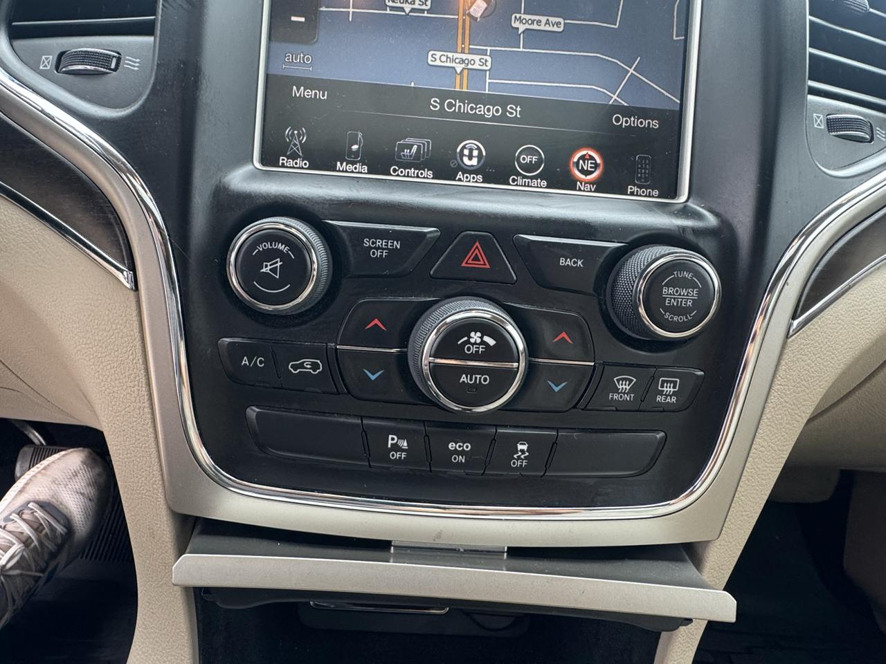 Jeep Grand Cherokee Limited 4WD 2015