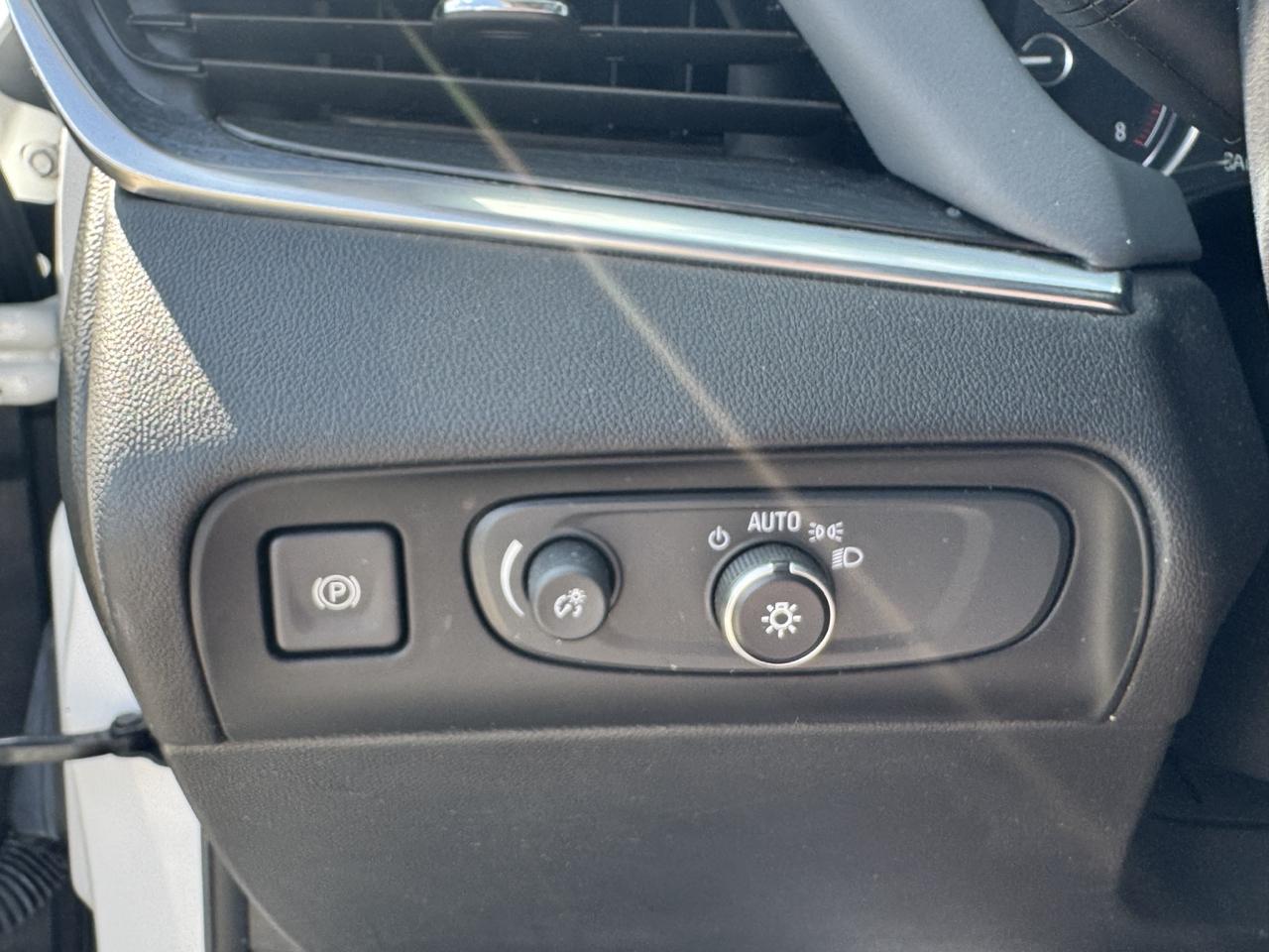 Buick Enclave Essence FWD 2019
