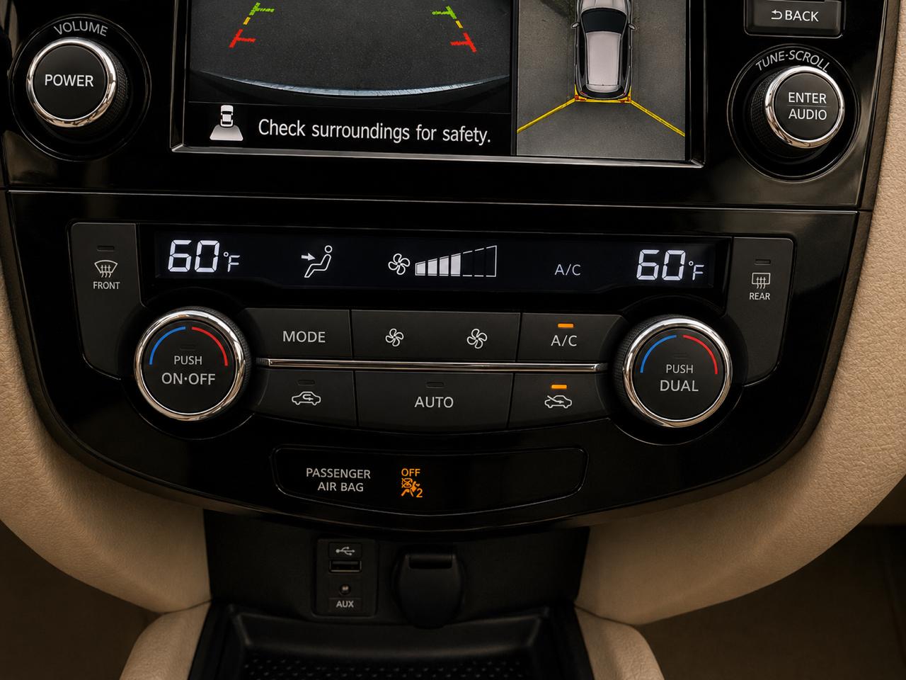 Nissan Rogue  2014