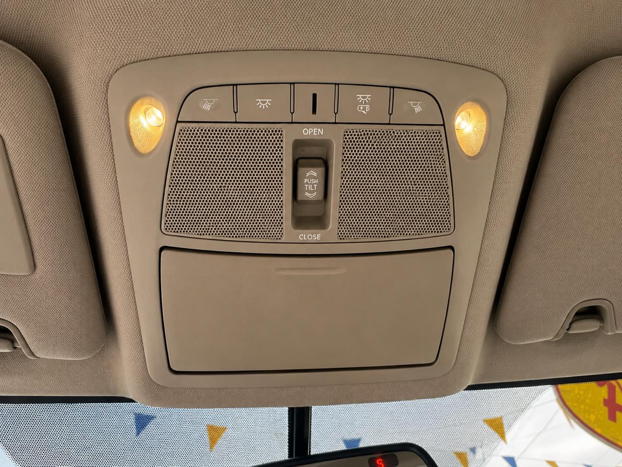Nissan Rogue  2014