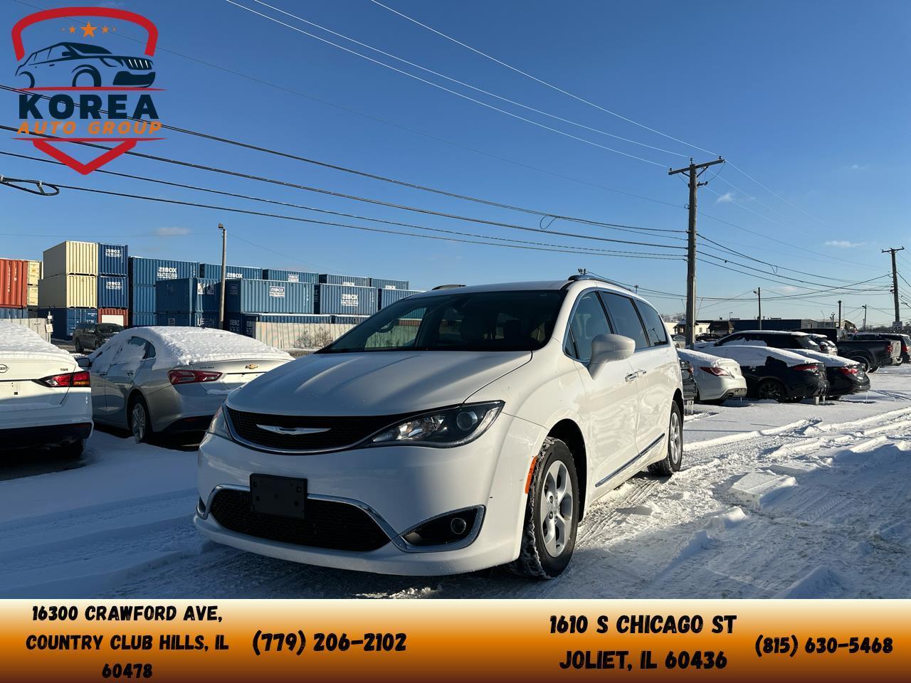 2017 Chrysler Pacifica Touring-L Plus