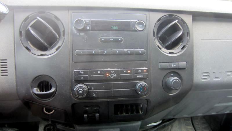 Ford F-350 SD XL Crew Cab 2WD 2014