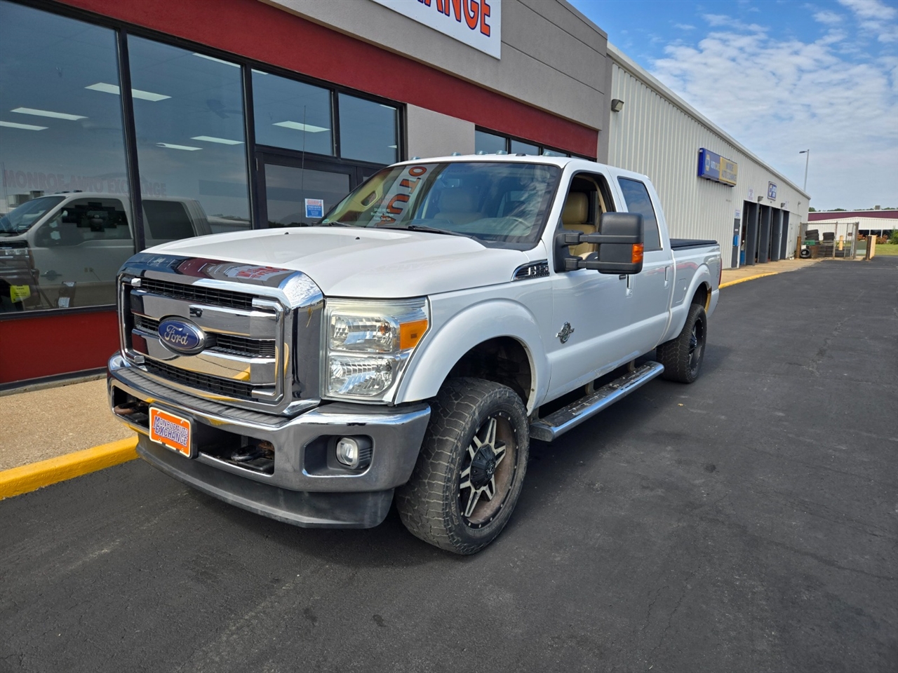 2013 Ford F-250 Lariat photo 2