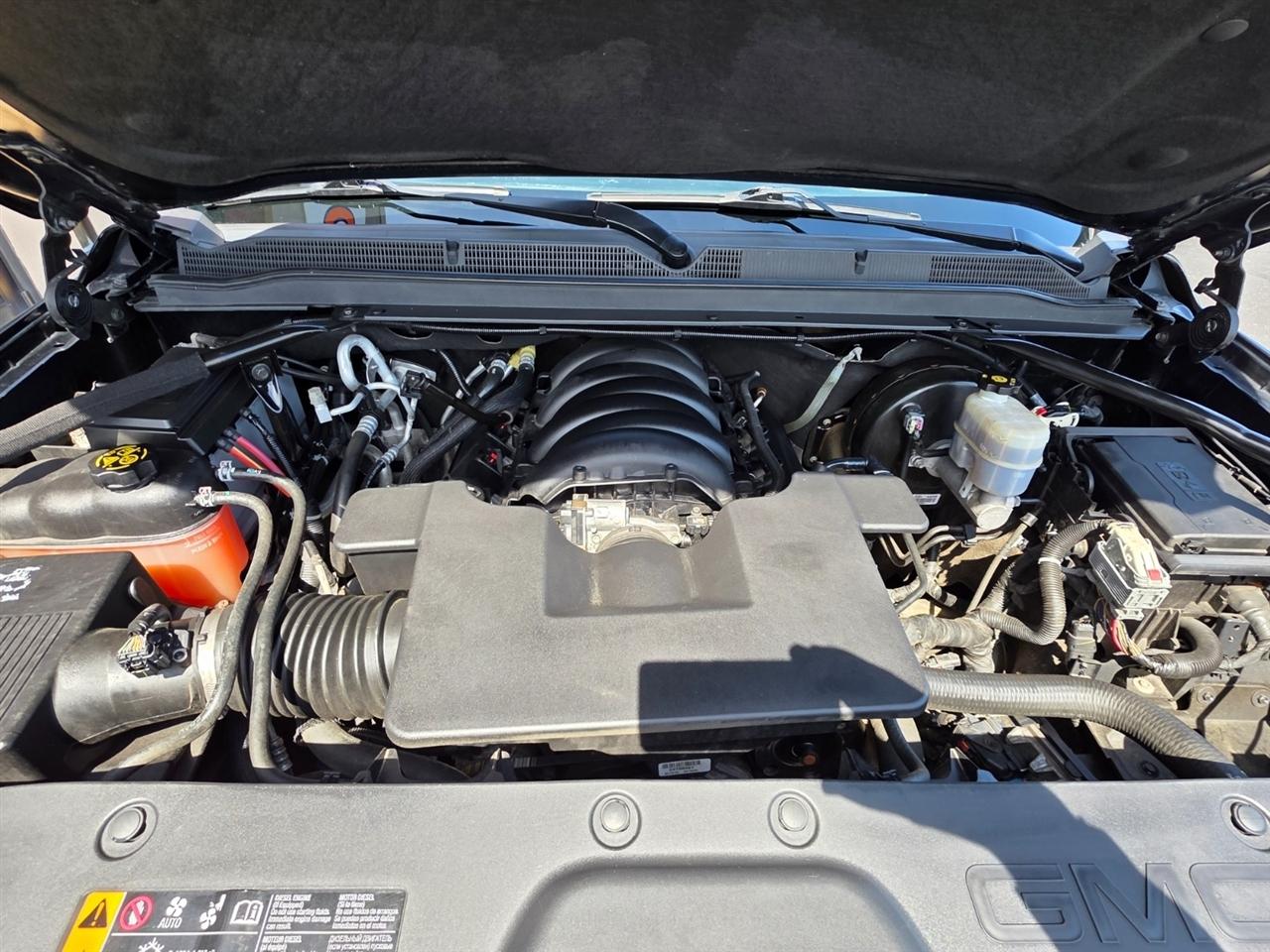 GMC Yukon SLT 4WD 2020