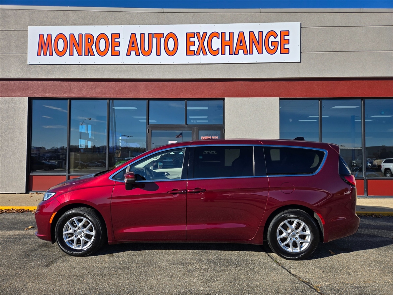 2023 Chrysler Pacifica Touring L