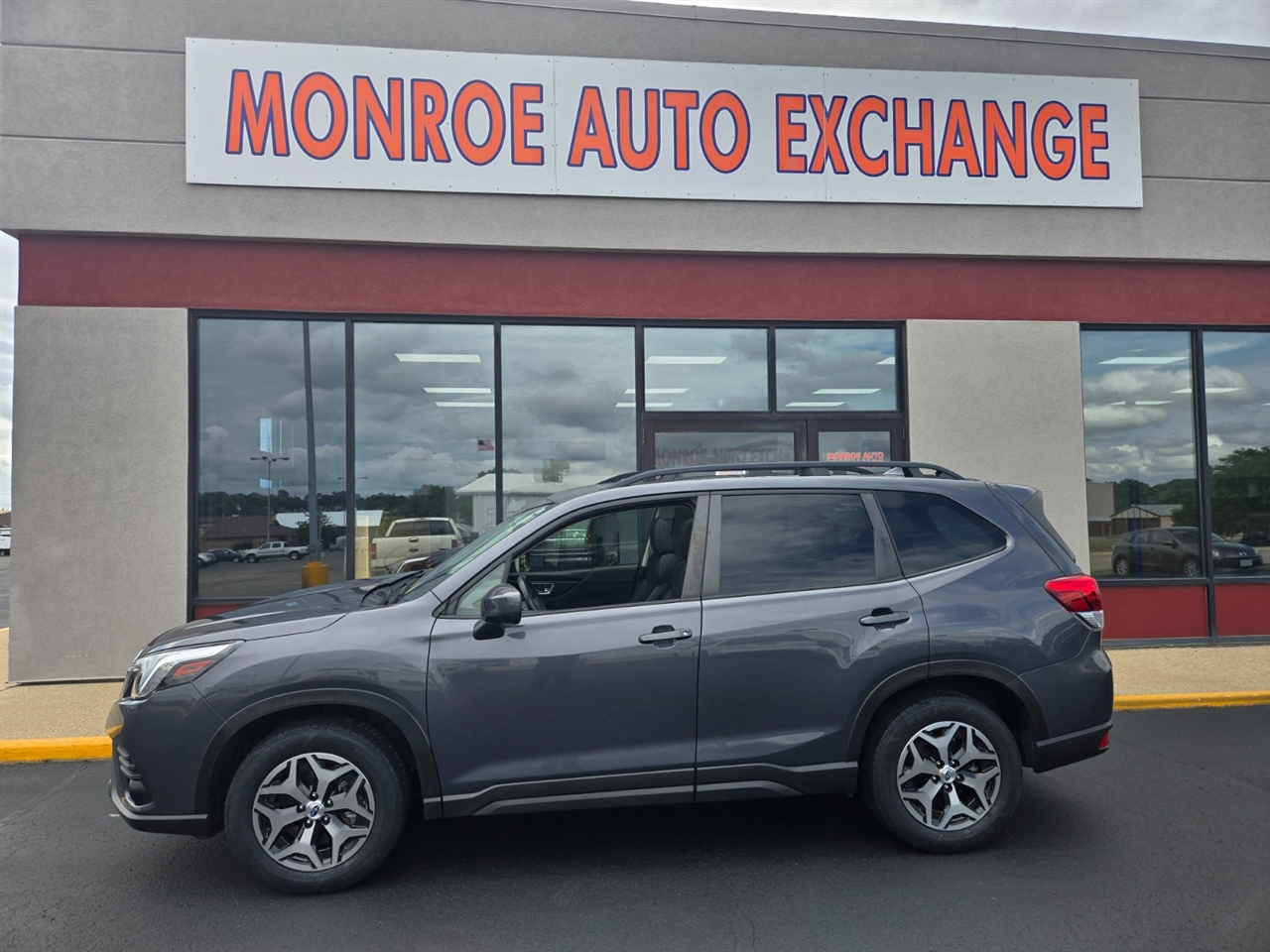 2022 Subaru Forester Premium