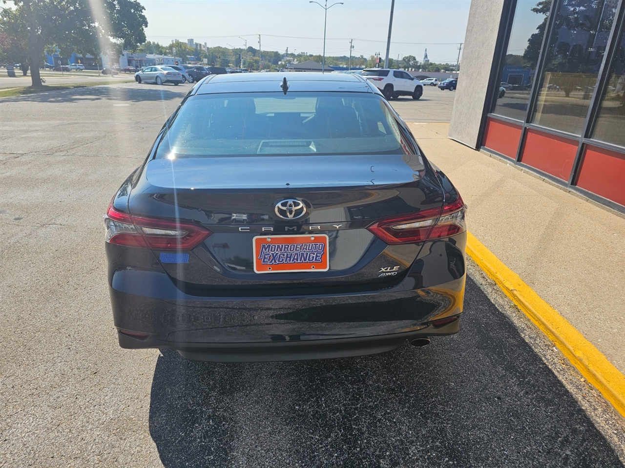 2021 Toyota Camry XLE photo 4