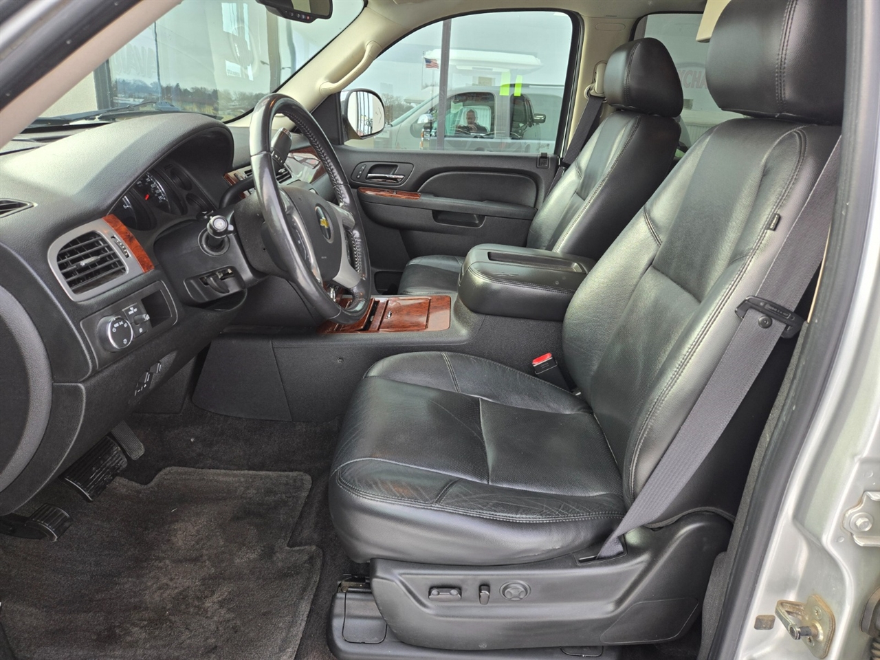 Chevrolet Tahoe LTZ 2WD 2011