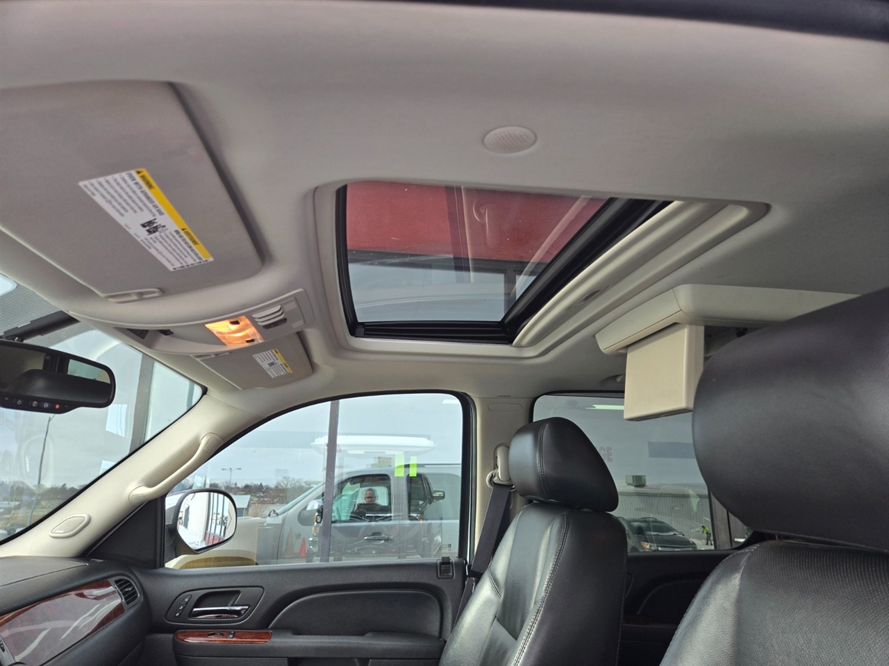 Chevrolet Tahoe LTZ 2WD 2011