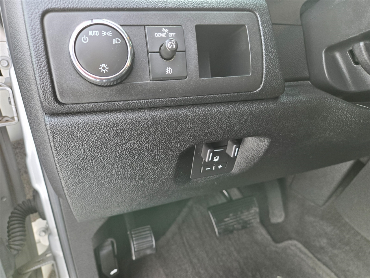 Chevrolet Tahoe LTZ 2WD 2011