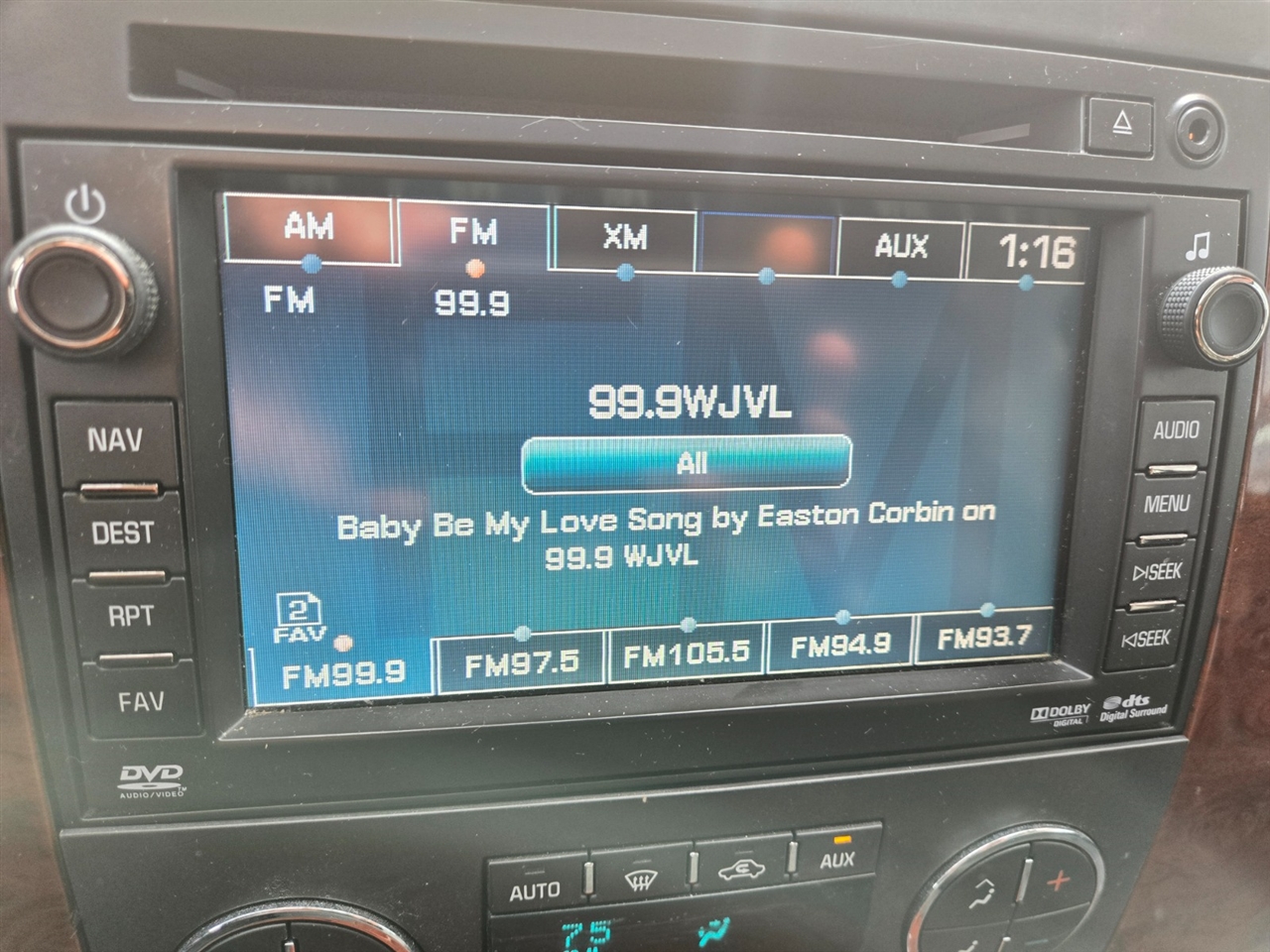 Chevrolet Tahoe LTZ 2WD 2011