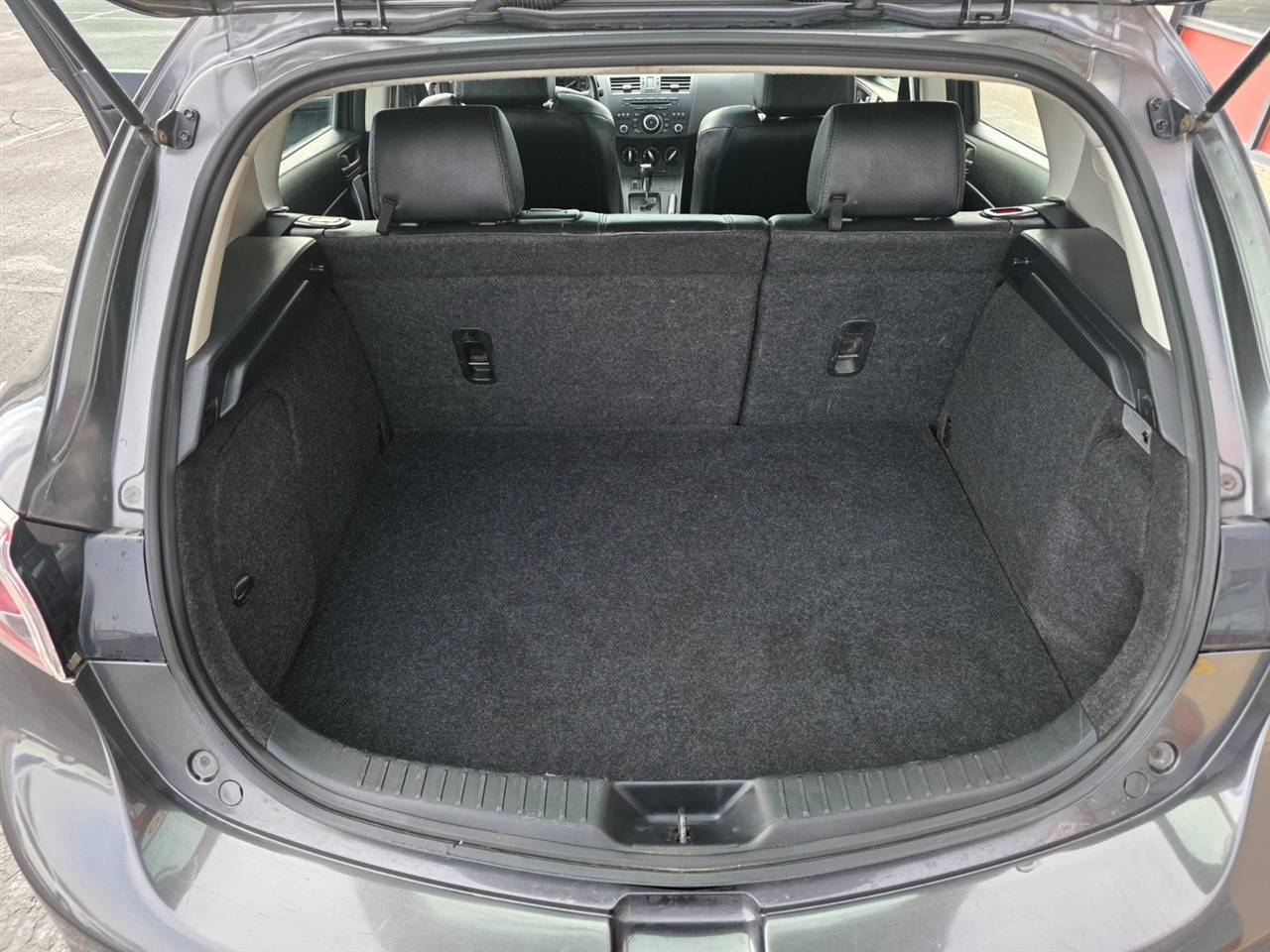 Mazda MAZDA3 I Grand Touring 5-Door 2012