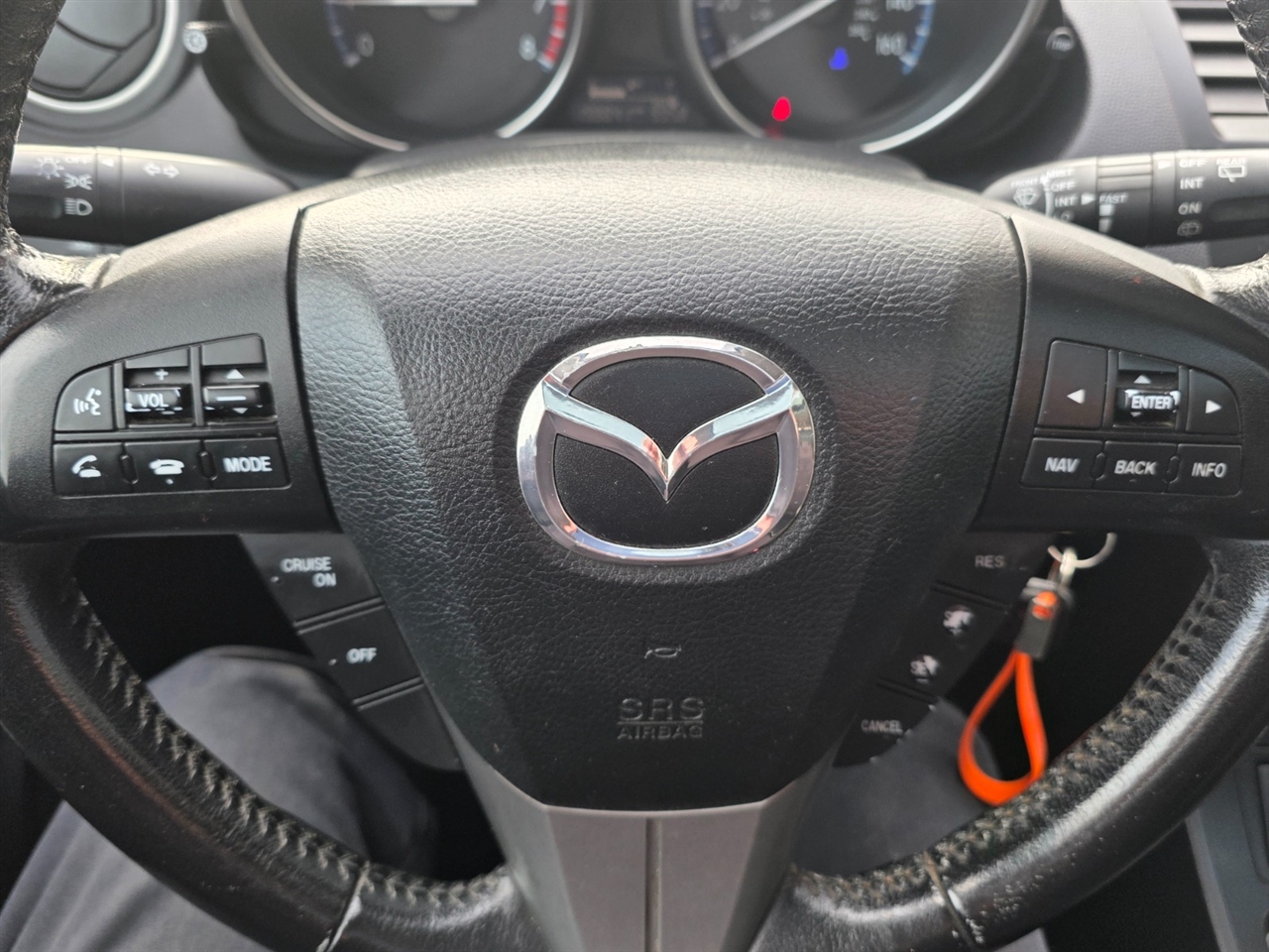 Mazda MAZDA3 I Grand Touring 5-Door 2012