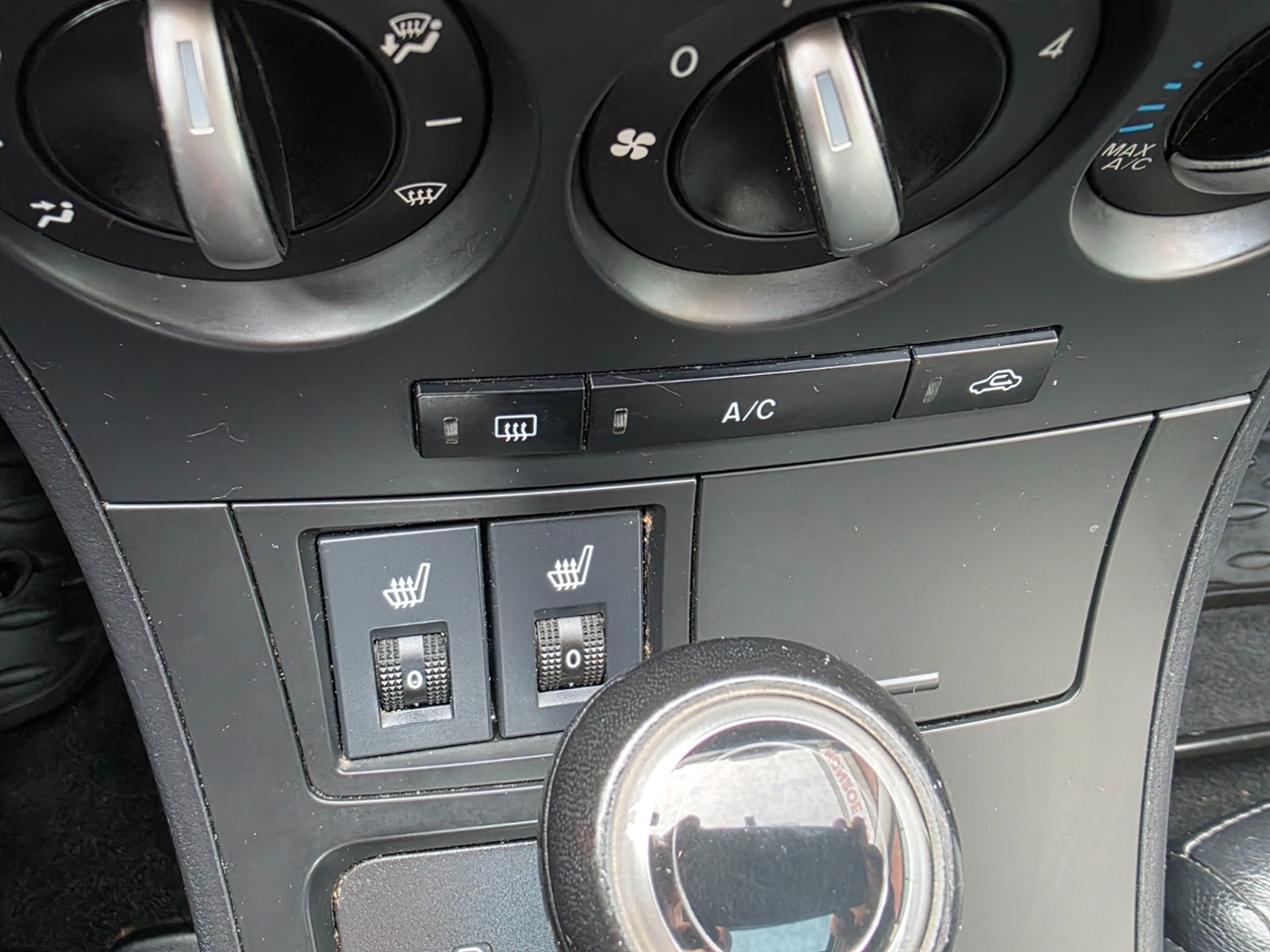 Mazda MAZDA3 I Grand Touring 5-Door 2012