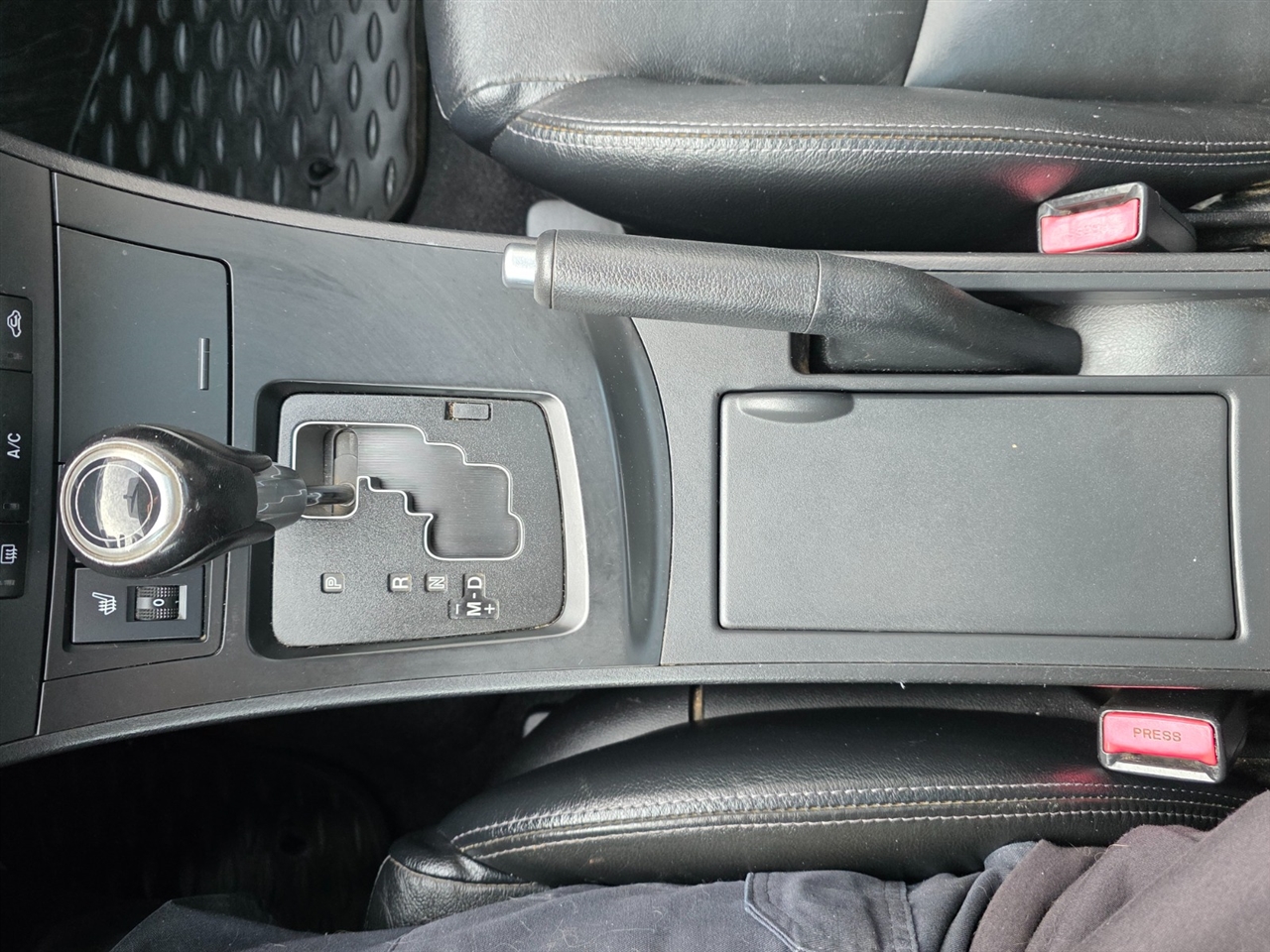 Mazda MAZDA3 I Grand Touring 5-Door 2012