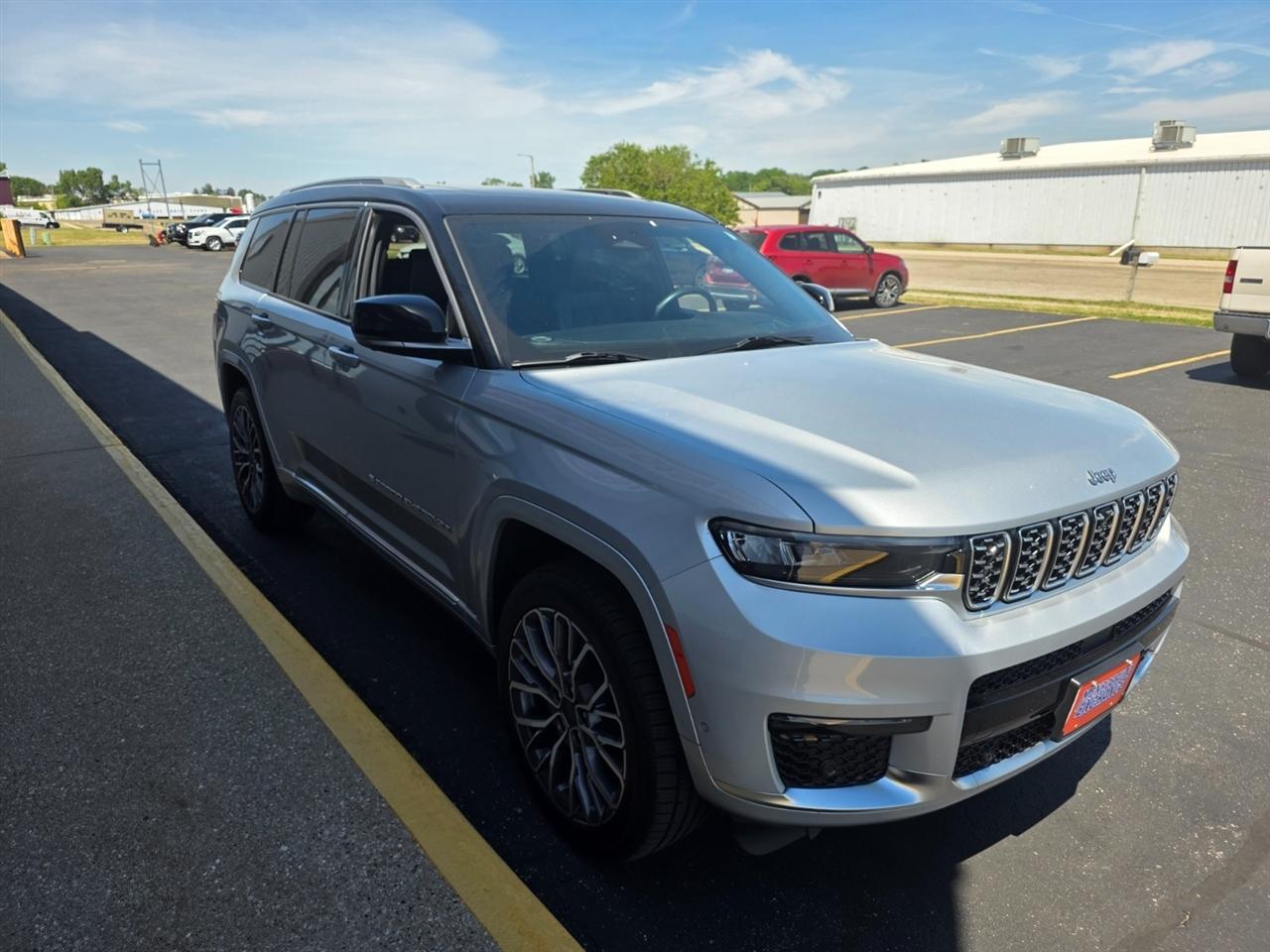 Jeep Grand Cherokee L Summit 4WD 2023