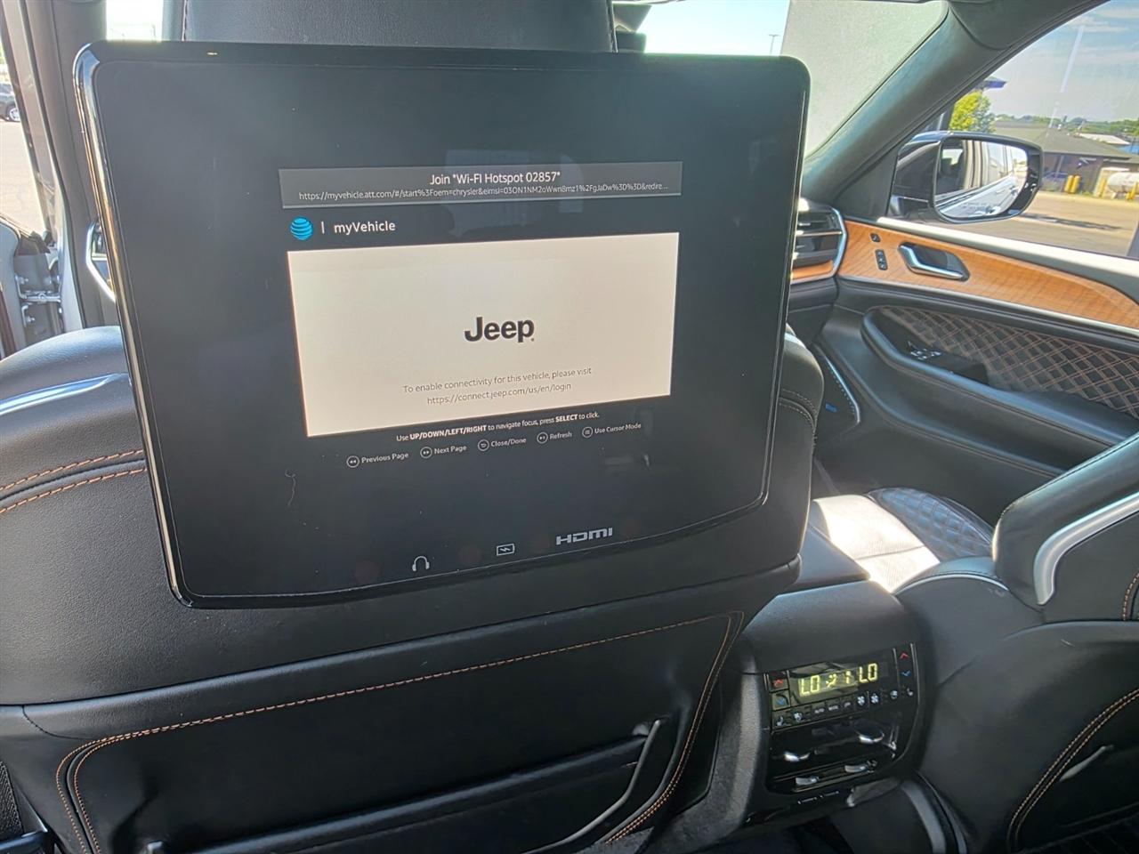 Jeep Grand Cherokee L Summit 4WD 2023
