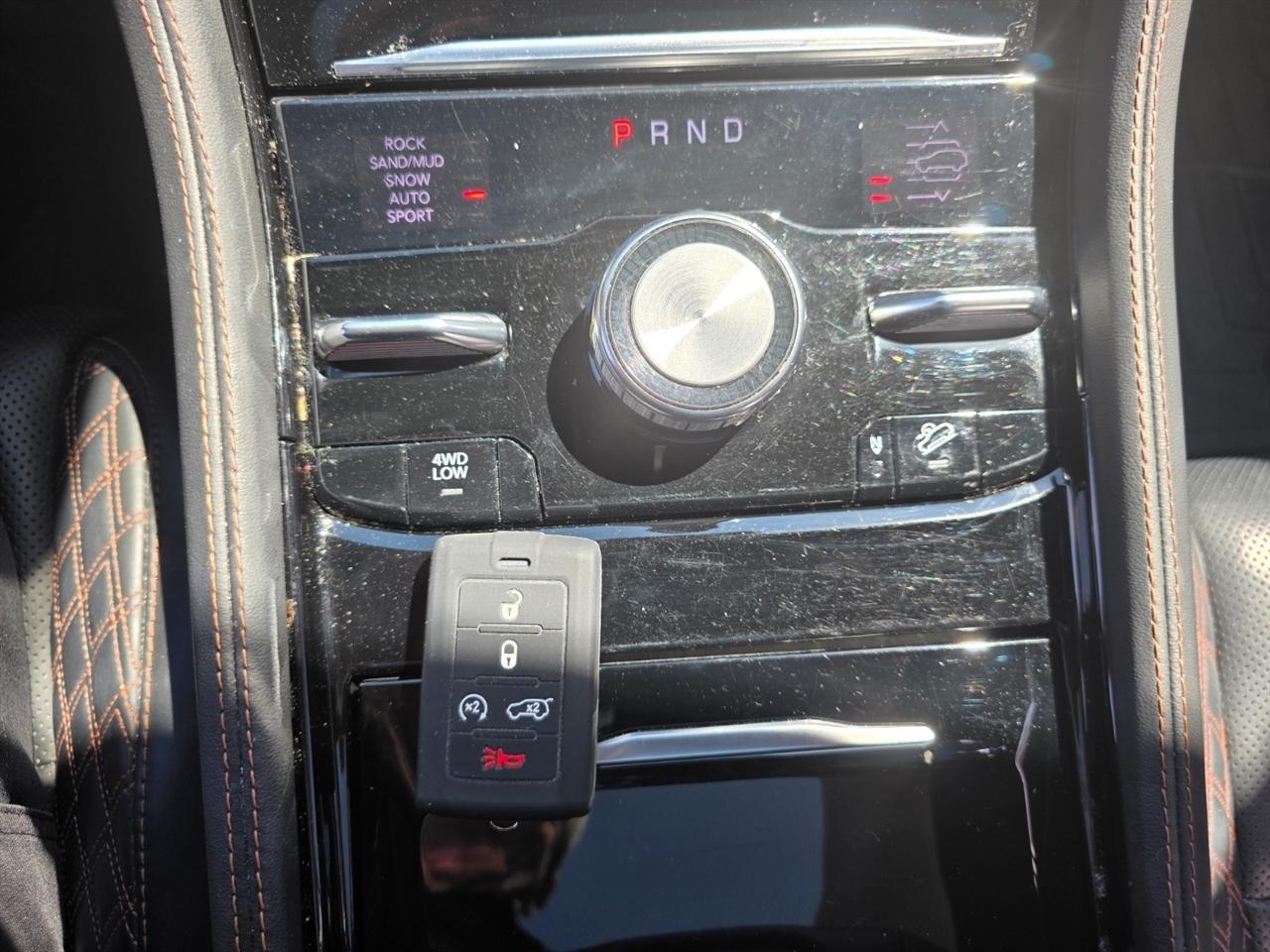 Jeep Grand Cherokee L Summit 4WD 2023