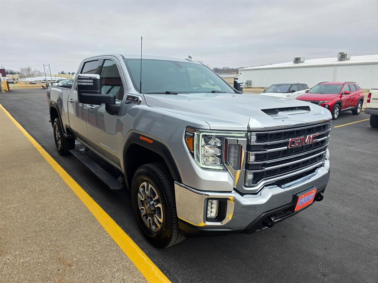 GMC Sierra 2500HD SLT Crew Cab 4WD 2023