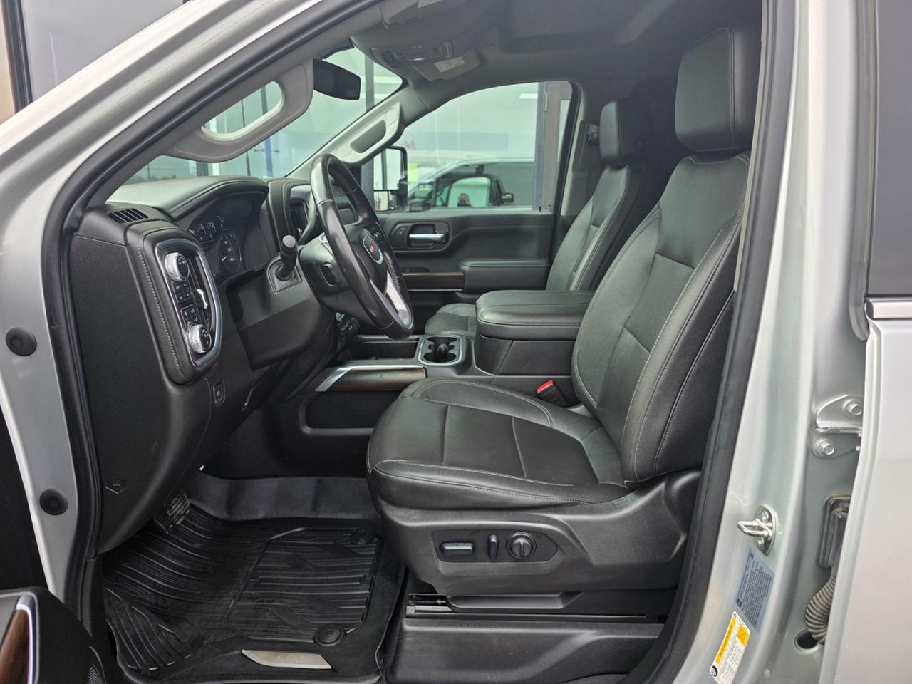 GMC Sierra 2500HD SLT Crew Cab 4WD 2023