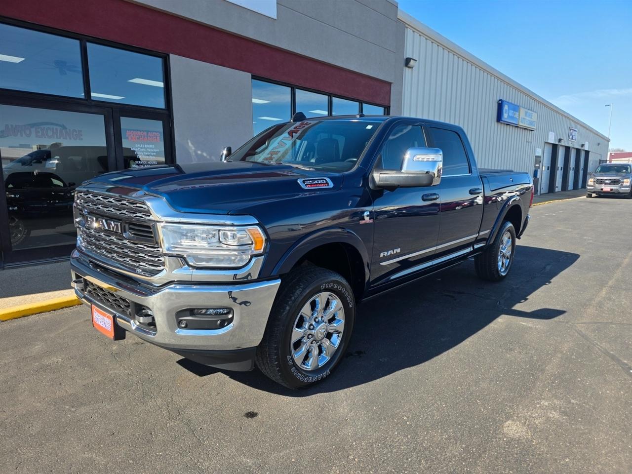 RAM 2500 Limited Crew Cab SWB 4WD 2024