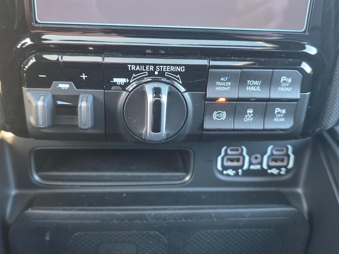 RAM 2500 Limited Crew Cab SWB 4WD 2024