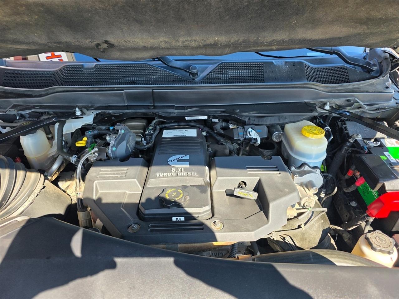 RAM 2500 Laramie Mega Cab 4WD 2019