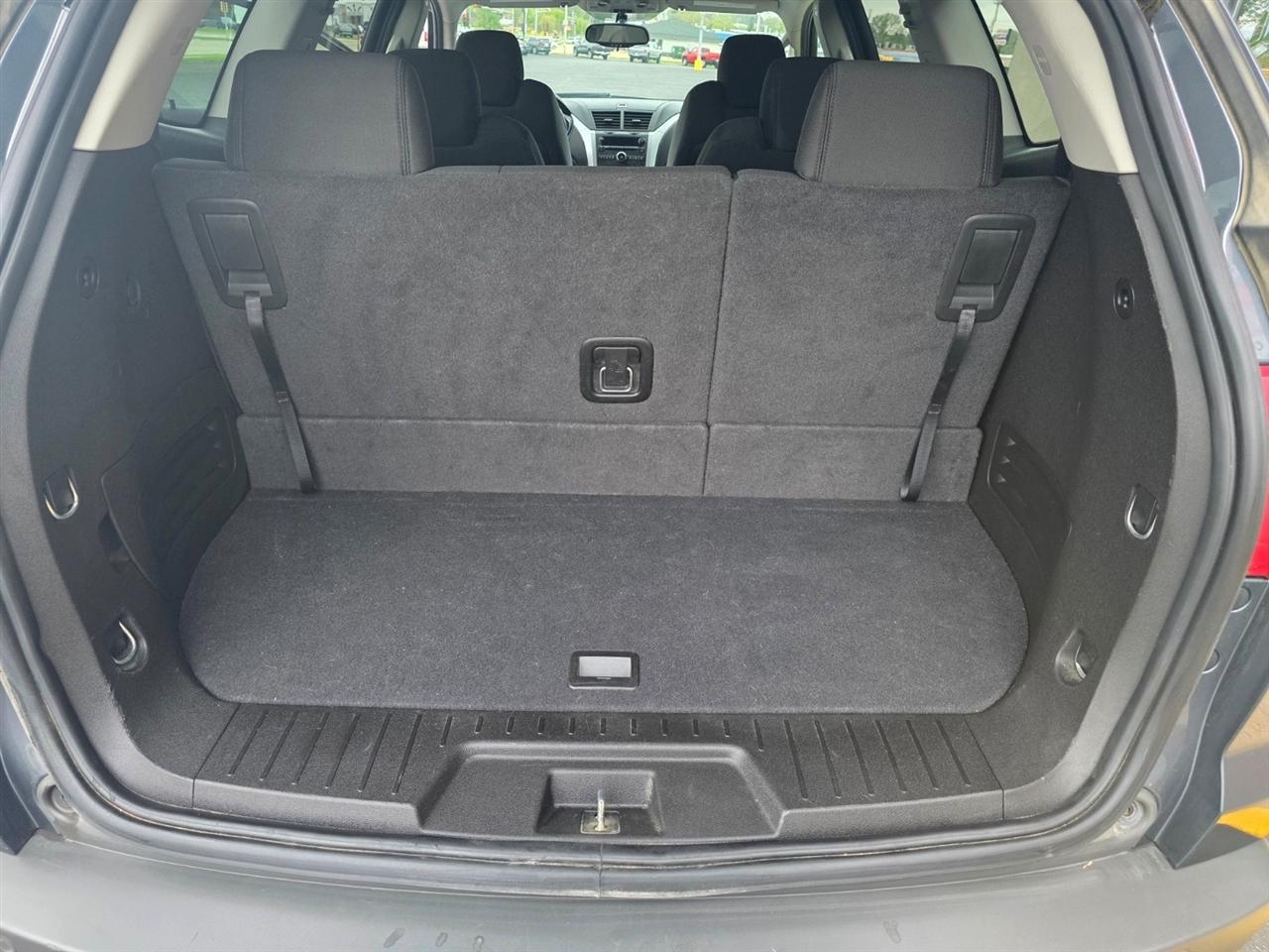 Chevrolet Traverse LT1 FWD 2010