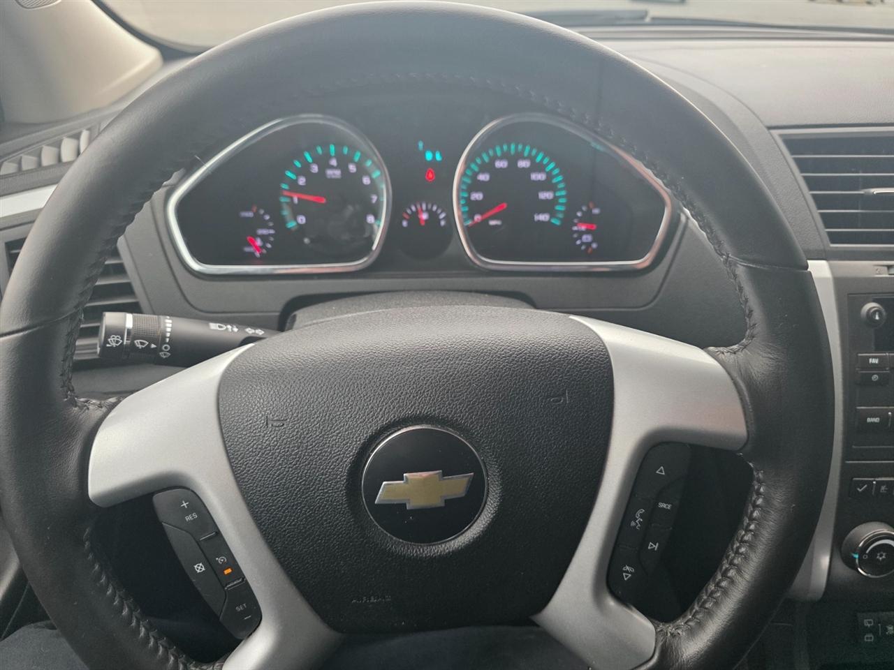 Chevrolet Traverse LT1 FWD 2010