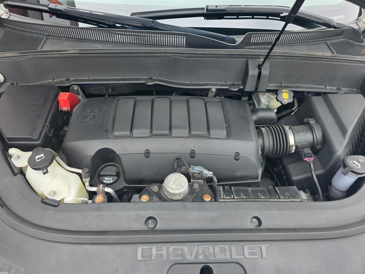 Chevrolet Traverse LT1 FWD 2010