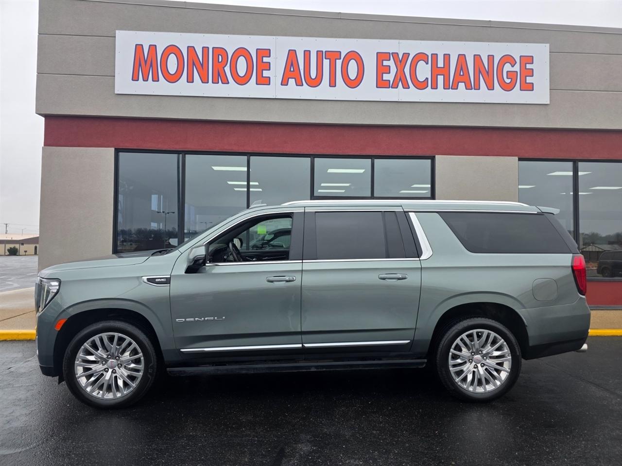 2023 GMC Yukon XL Denali 4WD